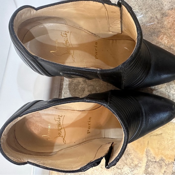 CL booties - Picture 4 of 6